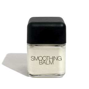 Botanical haircare SMOOTHING BALM
Tame. Control. Define.
SMOOTHING BALM is your hair’s low-maintenance, high-impact bestie.
When frizz and humidity try to take over, this lightweight leave-in balm steps in with plant-powered defense to keep hair sleek, smooth, and touchable, giving your hair the glow-up it deserves.
