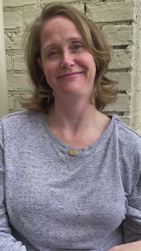 Our lightweight ROSEMARY LEAVE.IN detangles, builds body, adds volume and shine, and locks in moisture and protein. It nourishes from root to end, helps reduce frizz and split ends, and strengthens hair for lasting, healthy styles. Perfect for all hair types.